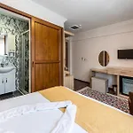 Kadirga Antik - Sultanahmet 3*